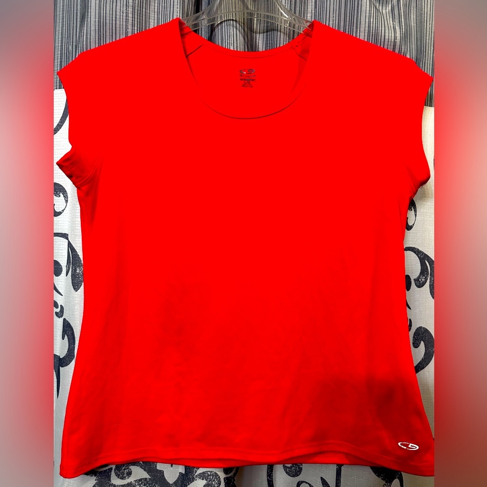 EUC Champion Red Short Sleeve Tee Vibrant Crew Neck Size M